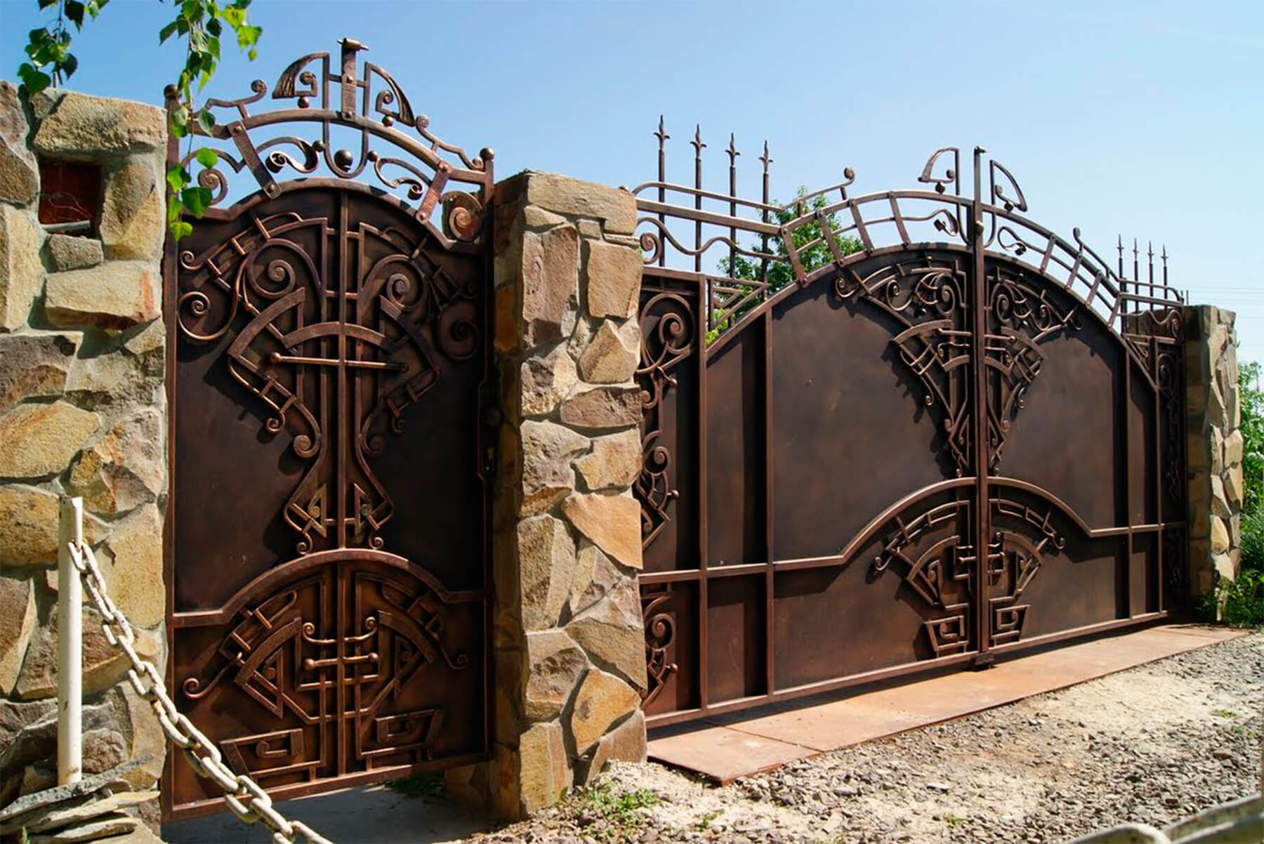 Кованые ворота в Лобне